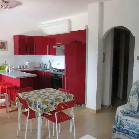Apartment Oasi Tra Fiori E Mare